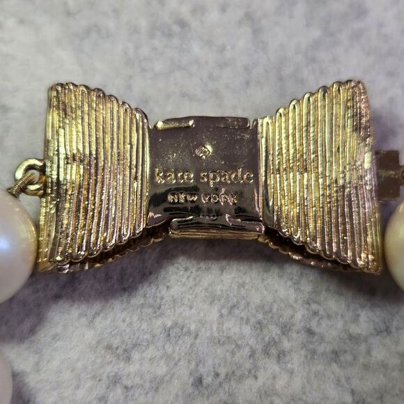 🐢 Kate Spade Gold Bow + Pearl Bracelet 🥰🥰😍 - Picture 11 of 13
